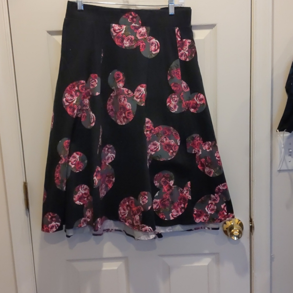 Disney Torrid skirt size 24
